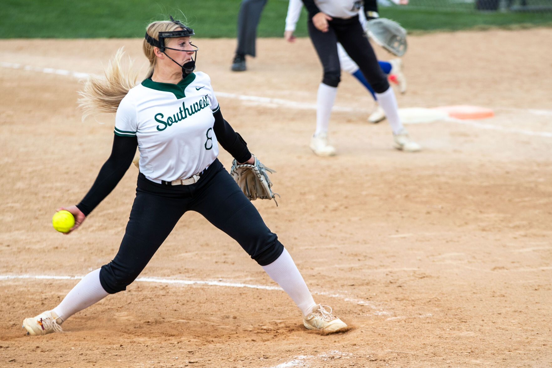 101621-owh-spo-statesoftball-LS07.JPG